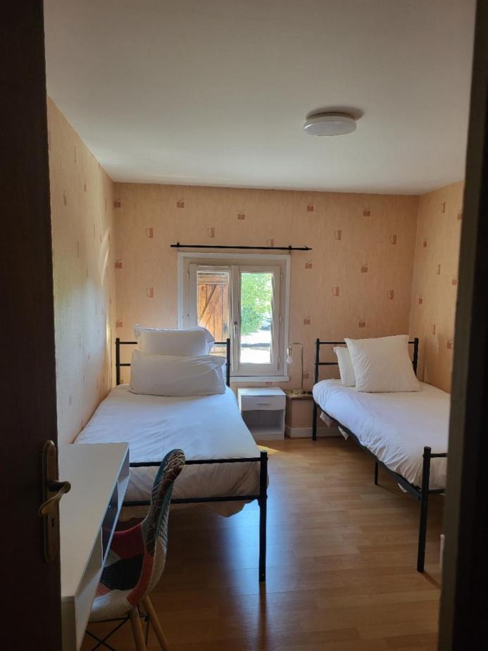 Logis Hotel Restaurant De La Poste Pontgibaud Εξωτερικό φωτογραφία