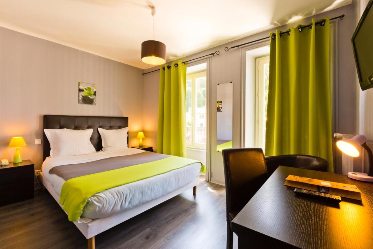 Logis Hotel Restaurant De La Poste Pontgibaud Εξωτερικό φωτογραφία