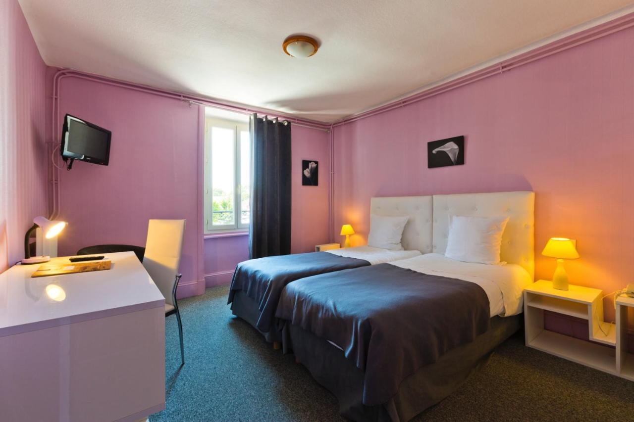 Logis Hotel Restaurant De La Poste Pontgibaud Εξωτερικό φωτογραφία